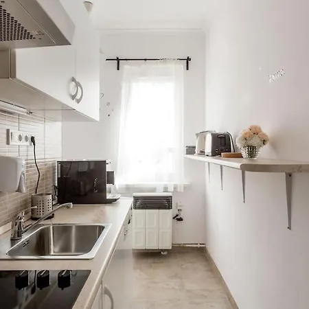 Brand New, Large With Opening Discount Apartmán