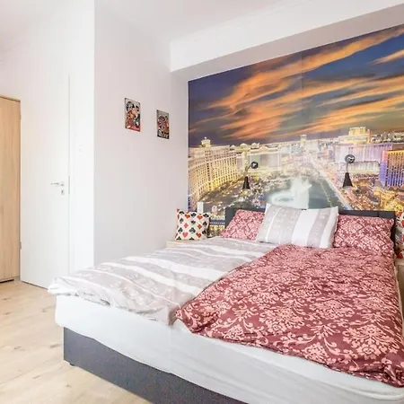 Brand New, Large With Opening Discount Apartmán