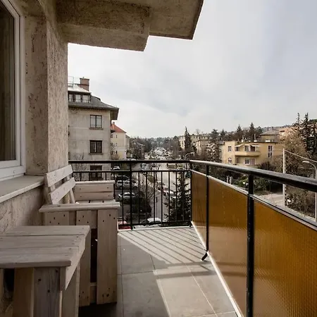 Brand New, Large With Opening Discount Apartmán