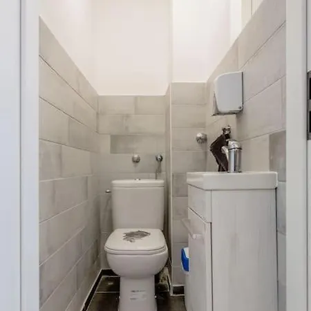 Brand New, Large With Opening Discount Apartmán Budapešť